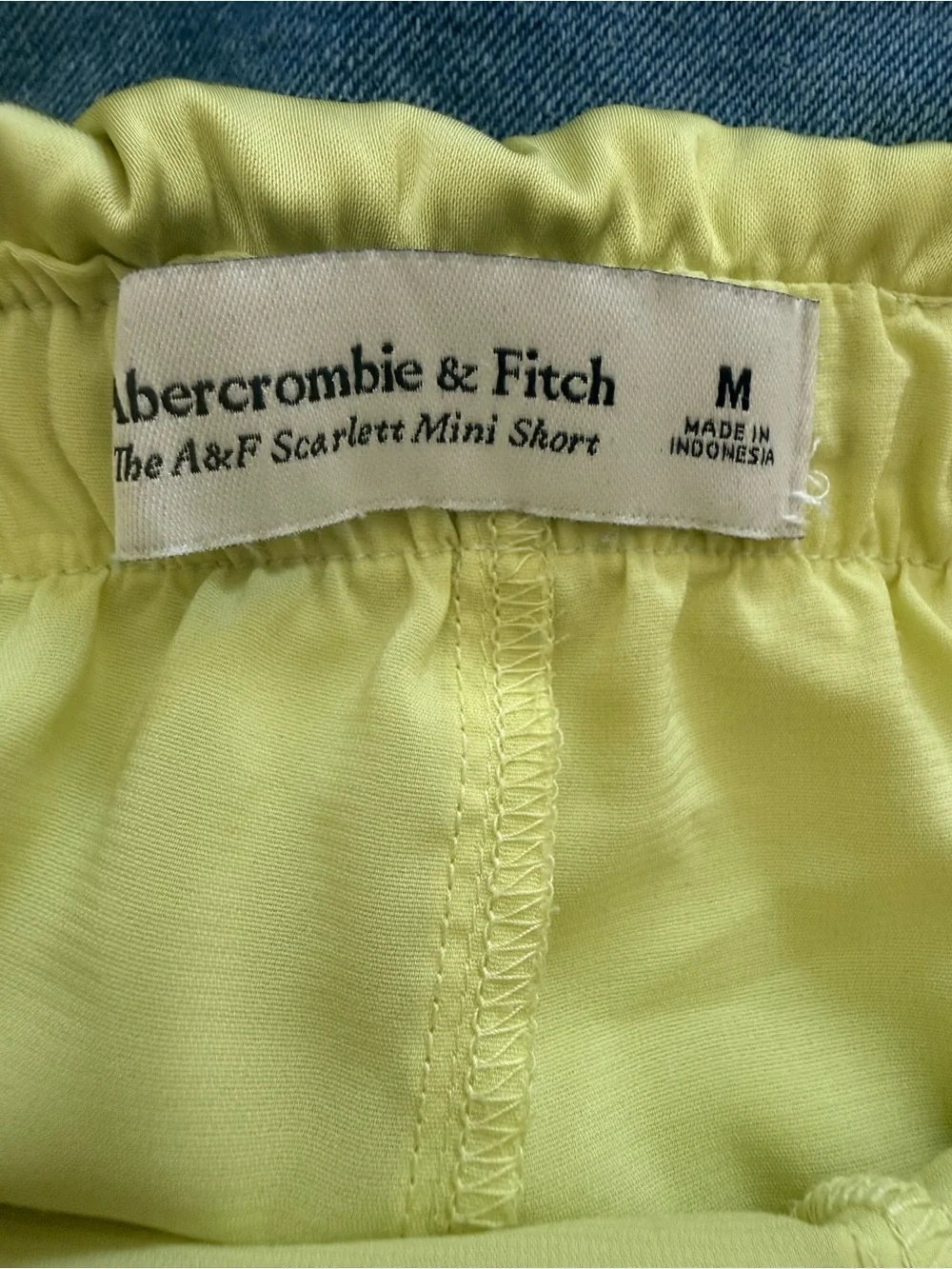 Abercrombie & Fitch | Key Lime Matching Set - Tie Top & Satin Skort